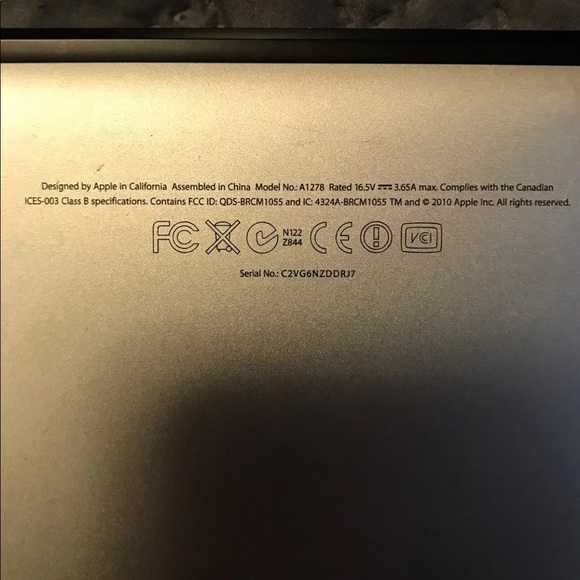 MacBook Pro 2011 - Picture 4 of 7